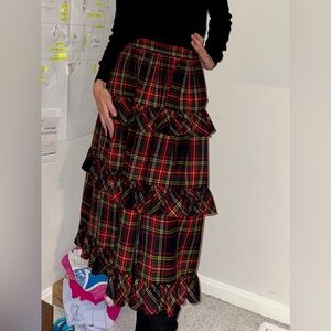 AMAZING vintage w/ POCKETS Plaid Ruffles wool Maxi Skirt